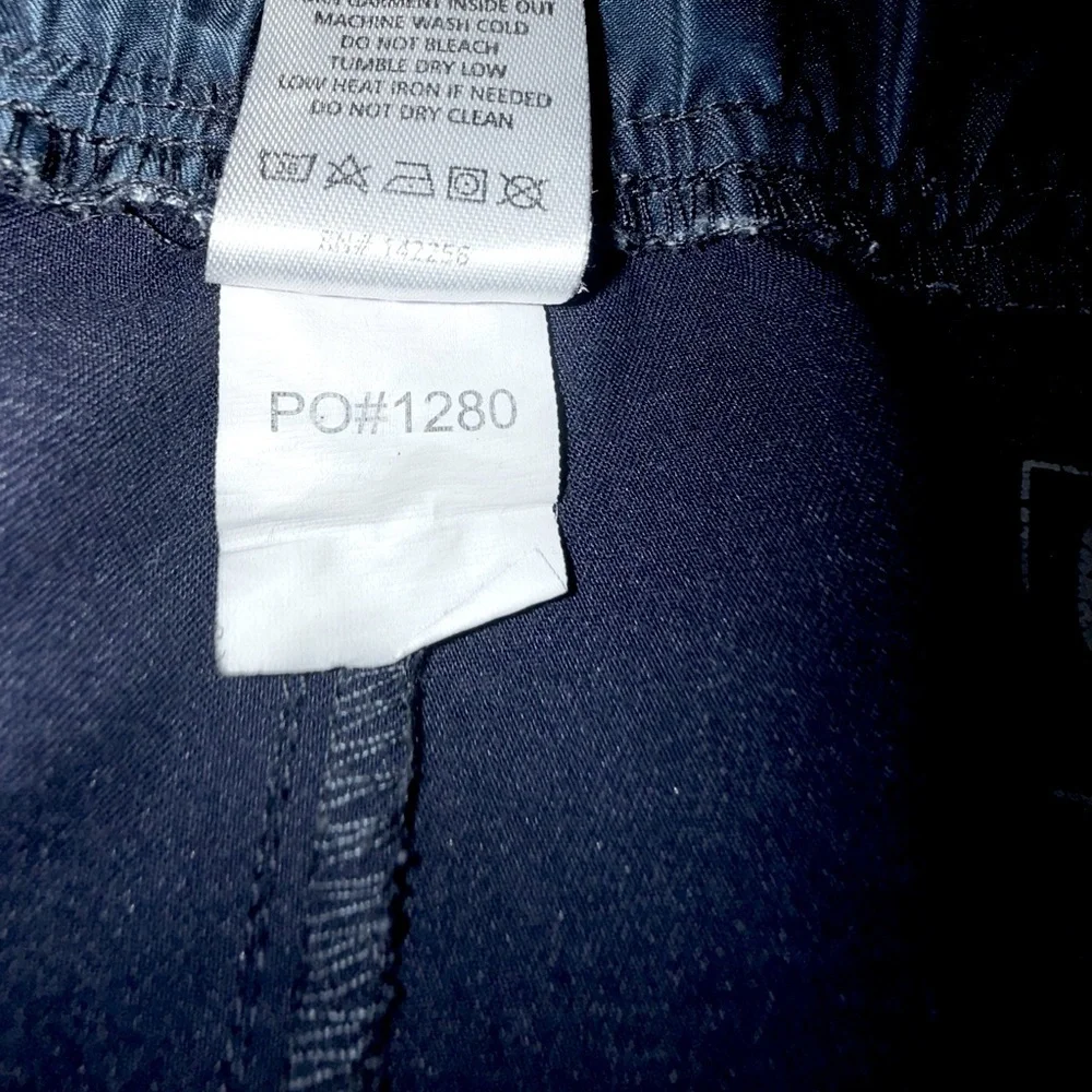 Men’s figs Leon technical cargo pants mens XL color 1280 Navy Blue pristine